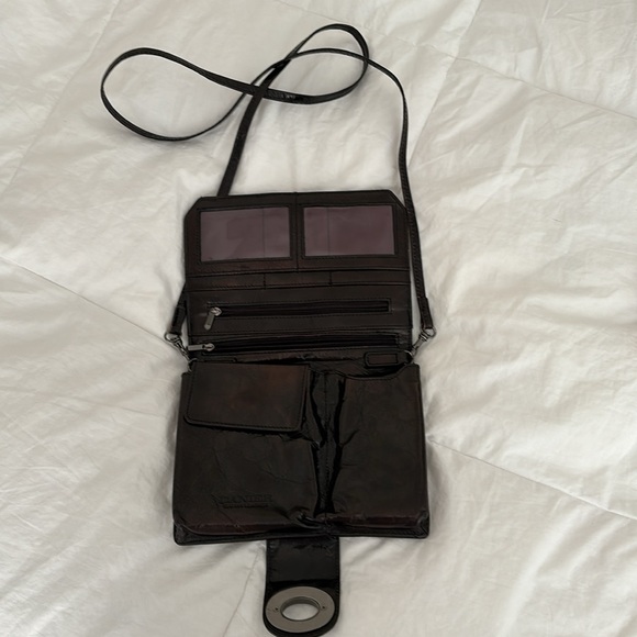 Danier Italian Leather crossbody Bag Brown Colour - Picture 5 of 10